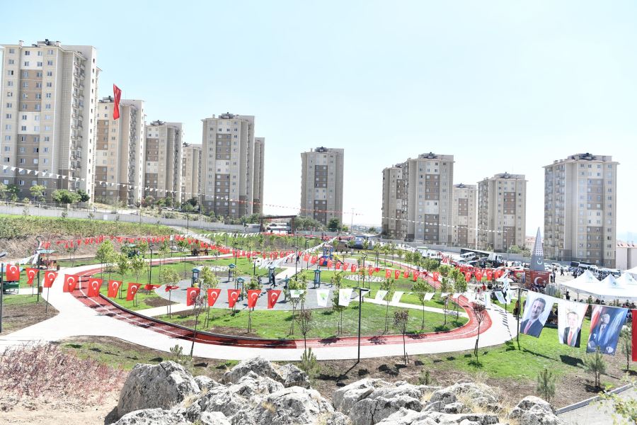 Mehmet Akif Ersoy Parkı Açıldı