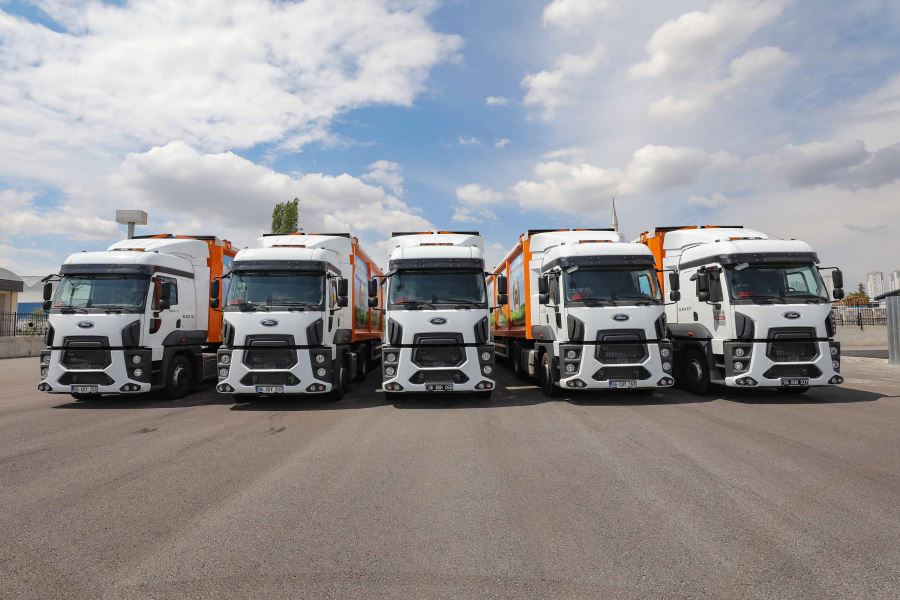 5 yeni çöp transfer aracı hizmete hazır