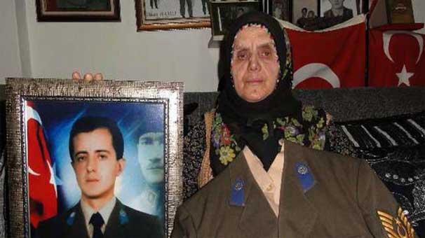 

Şehit annesinden Öcalan`a yanıt!


