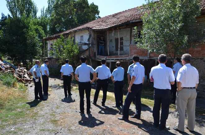 15 Bina Yıkıldı