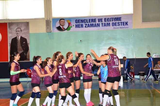 Kazanlı Voleybolcular Deplasmanda Kazandı
