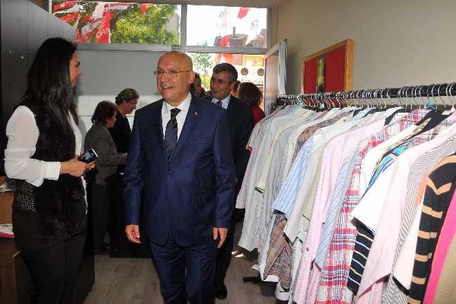 Yeni Halk Giyim Evi açıldı