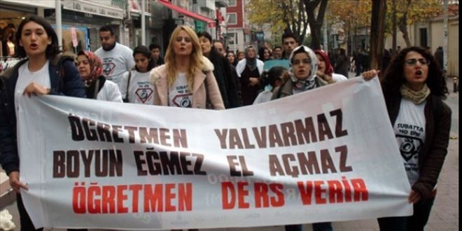 Her 100 Öğretmenin 86´sı İşsiz