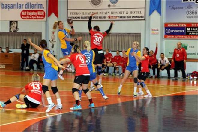 Deplasmanda Kastamonuyu ezdi geçti