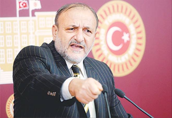 Vural: Makamında ampul flaması var