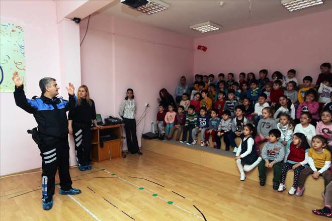 Yenimahalle Kreşinde Polisli Eğitim