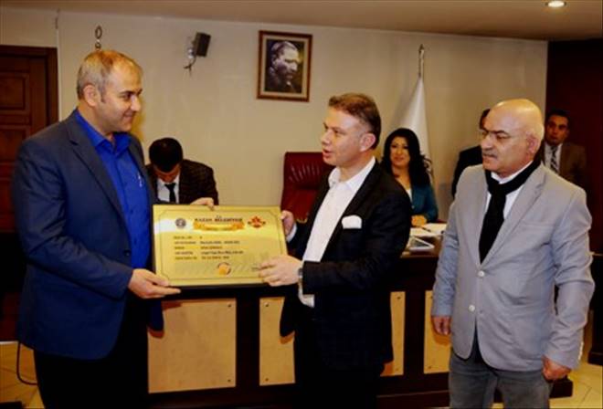 BAŞARILI MÜTEAHHİTLERE ÖDÜL
