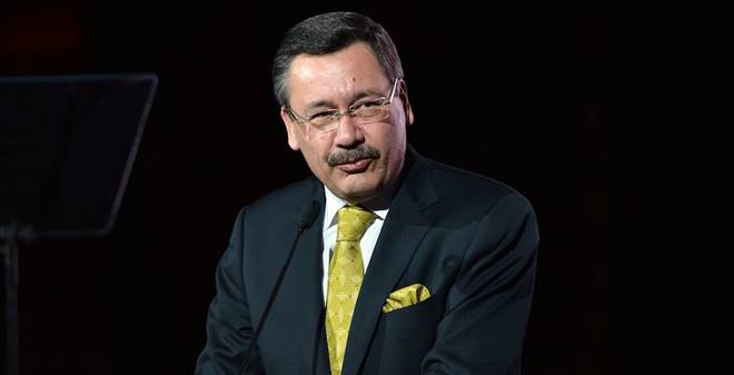 Zaman Gazetesi: Gökçekin Arınç Çıkışının Arkasında 642 Milyon Liralık Kıyak Çıktı