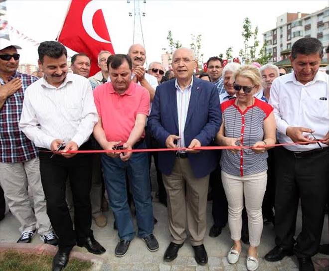 Batıkent`te İki Park Açıldı