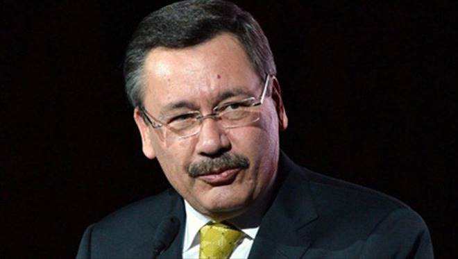 Gökçek: Elinde bir şey olup savcılığa gitmeyen namerttir