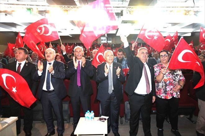 93. yıla özel coşkulu kutlama