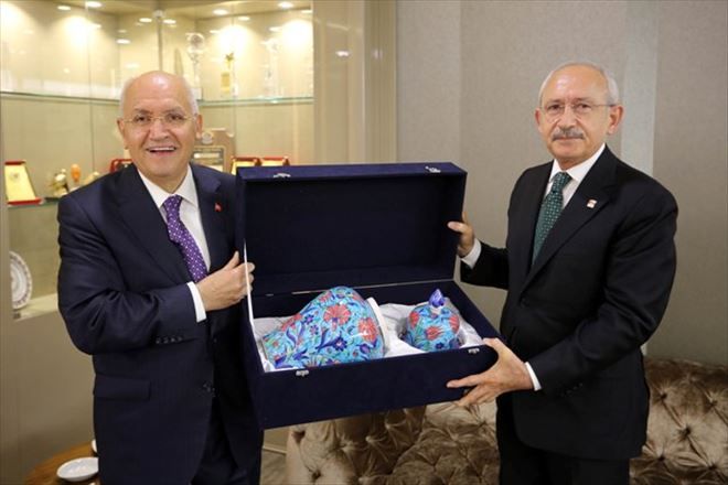 Medeniyetler Korosu ve Sunay Akın büyüledi