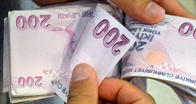  EKONOMİYE  DOLAR DAMGA VURDU