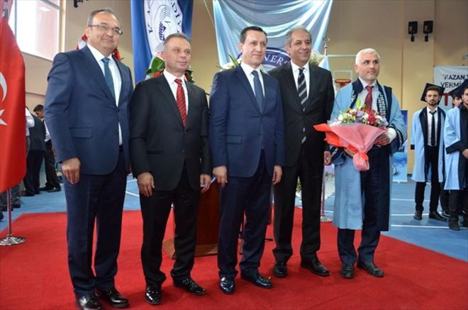 KAZAN´DA İLK DEVLET ÜNİVERSİTESİ AÇILDI