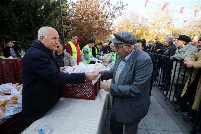 Yenimahalleliler 4 ton hamsi yedi