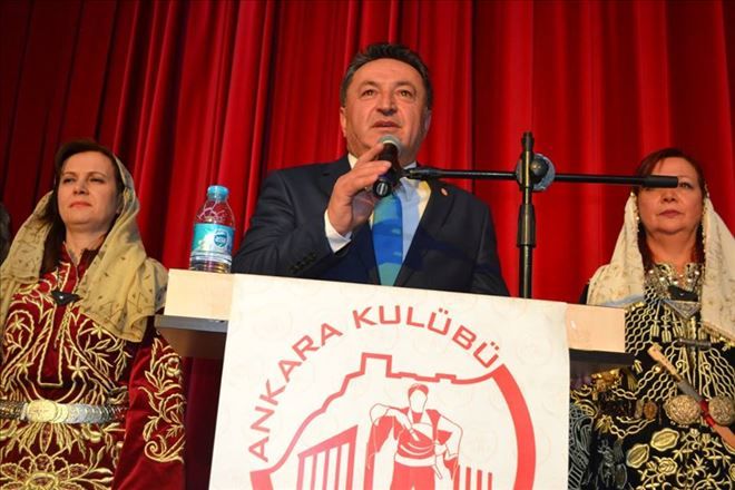 Özaslan´dan Afiş Tepkisi