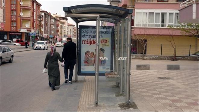 Engelli yoluna durak