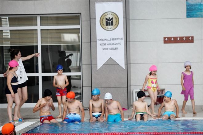 Başkentliler Yenimahalle´de kulaç atıyor