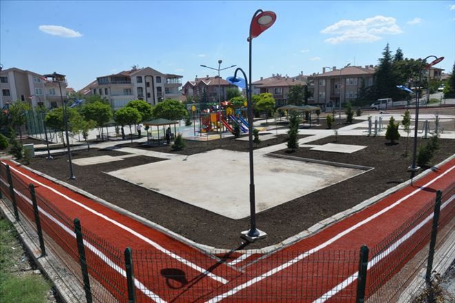 POLATLI´YA YAKIŞANI YAPIYORUZ PARKLARIMIZI YENİLİYORUZ
