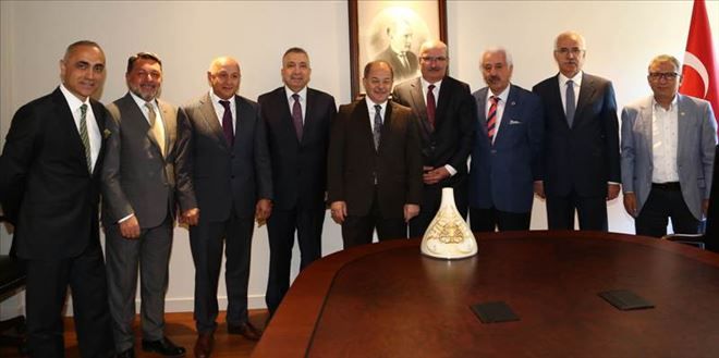 ATO YÖNETİMİ´NDEN BAŞBAKAN YARDIMCISI AKDAĞ´A ZİYARET
