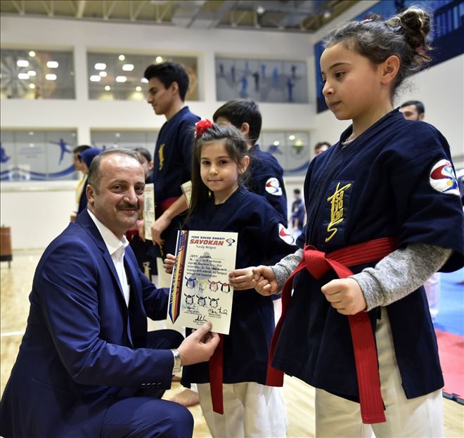 Gençler kemer sınavında ter döktü