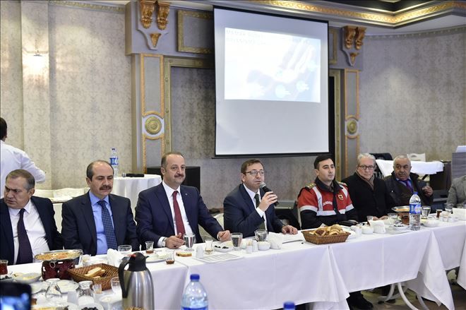 MAMAK´A HİZMET EDENLER BİR ARAYA GELDİ