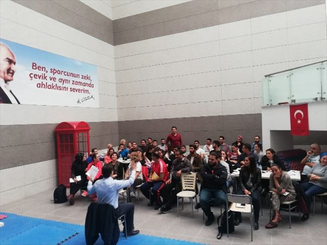 Özel Sporcular Antrenörlük Kursu Yenimahalle´de başladı