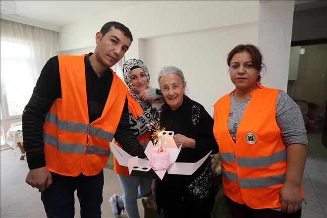 Saadet Anne´ye çifte sürpriz