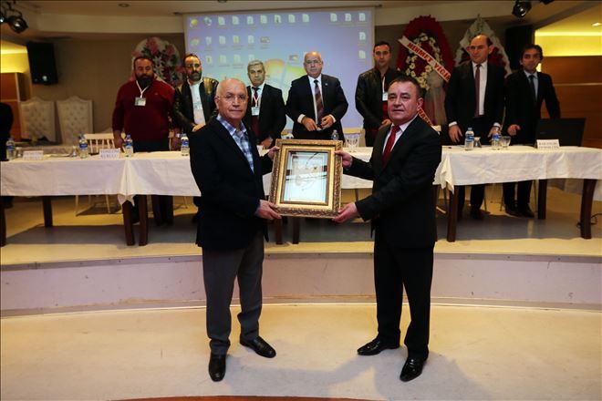 Yaşar: “Türkiye´yi üretenler kurtaracak”