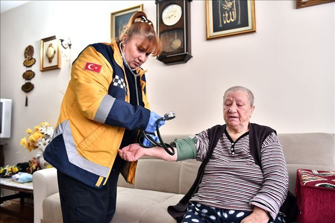 Evde Sağlık Hizmeti Hastaların Umudu Oluyor