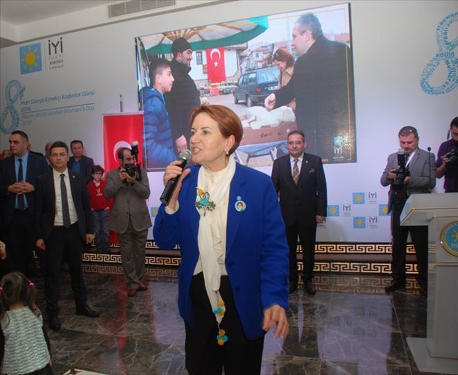 ´´KADIN TOPLUMUN TEMEL TAŞIDIR´´