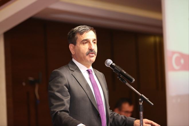 MEMUR MAAŞLARI ALTI AYDA %5,16 ERİDİ