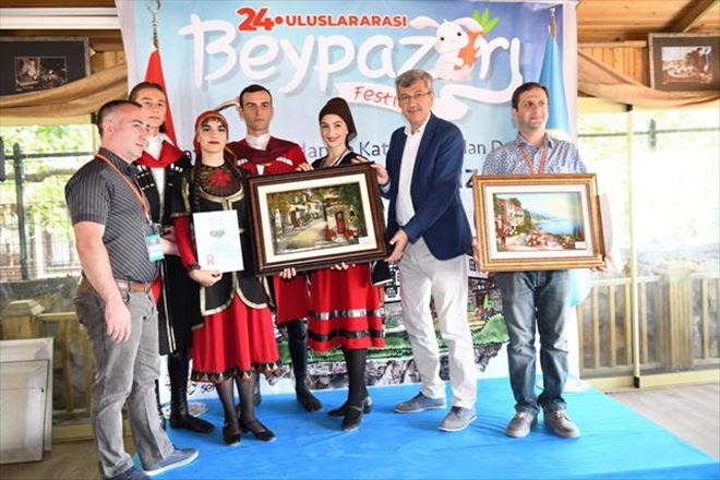DEV FESTİVAL SONA ERDİ