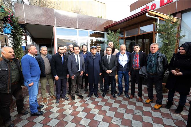 Yaşar, basın mensupları ile buluştu