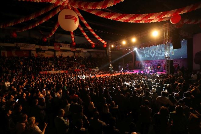 ANKARA´NIN İKİNCİ ARENASI ÜNLÜ SANATÇI HALUK LEVENT´İN KONSERİYLE AÇILDI