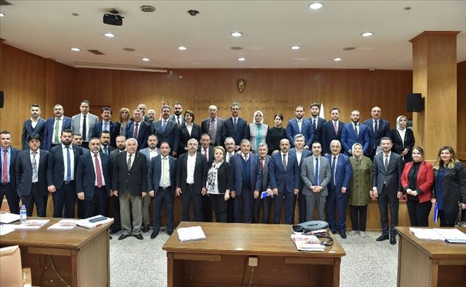 Yeni dönemin ilk meclis toplantısı