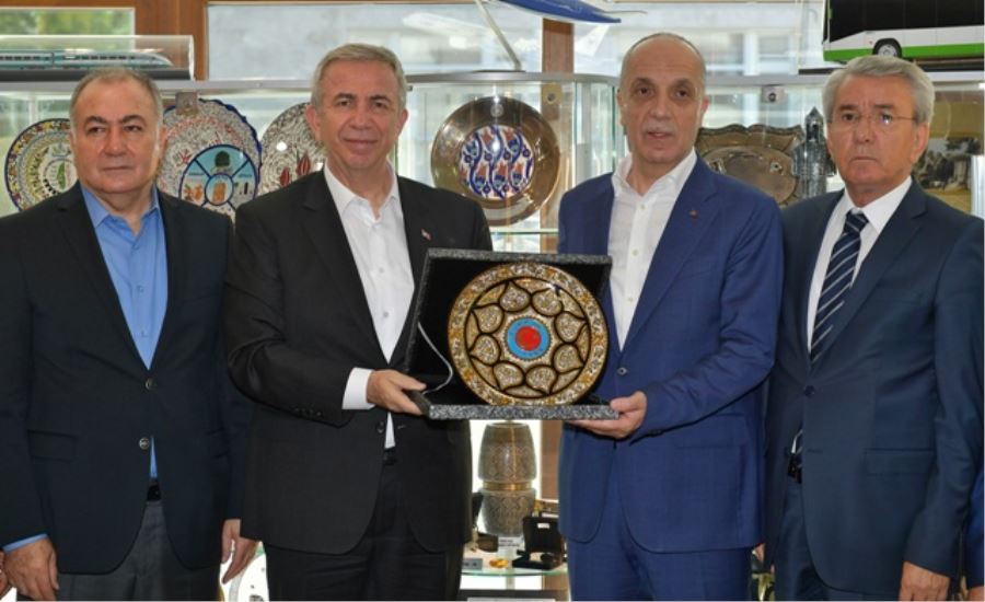 YAVAŞ’TAN TÜRK-İŞ’
