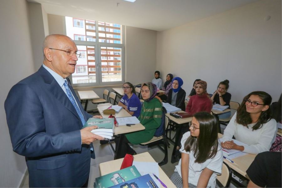 Yardımcı kitaplar Fethi Başkan’dan