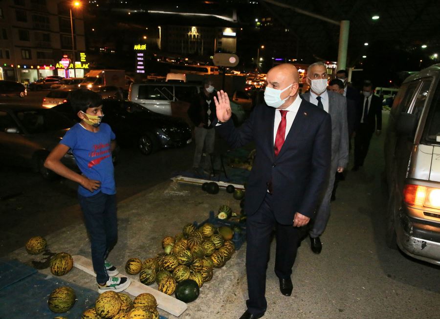 “ORGANİK KÖYLÜ PAZARI” GELİR KAPISI OLDU