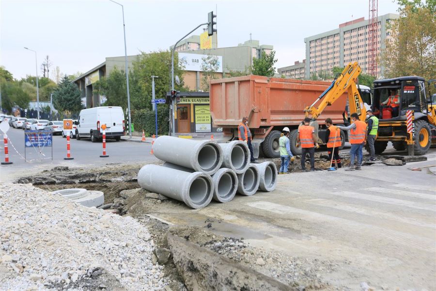 ASKİ YAĞIŞ SEZONUNA KARŞI ALTYAPI ÖNLEMLERİNİ ARTIRDI