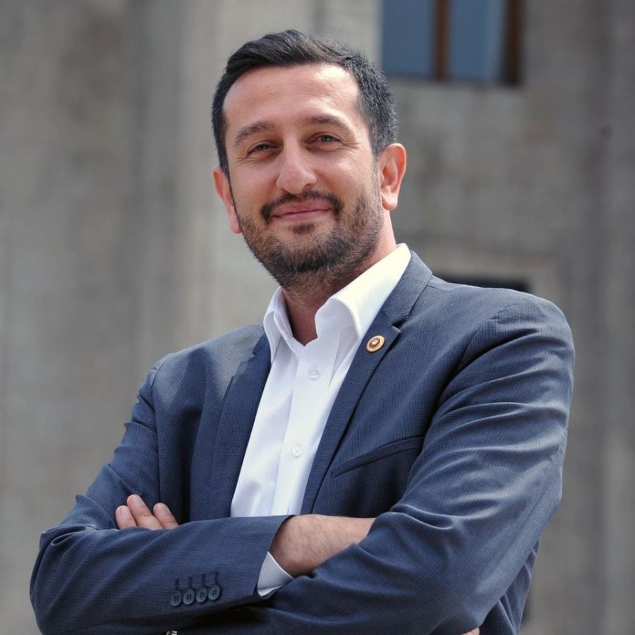 Vatandaşın parasını “yol”da yemişler.
