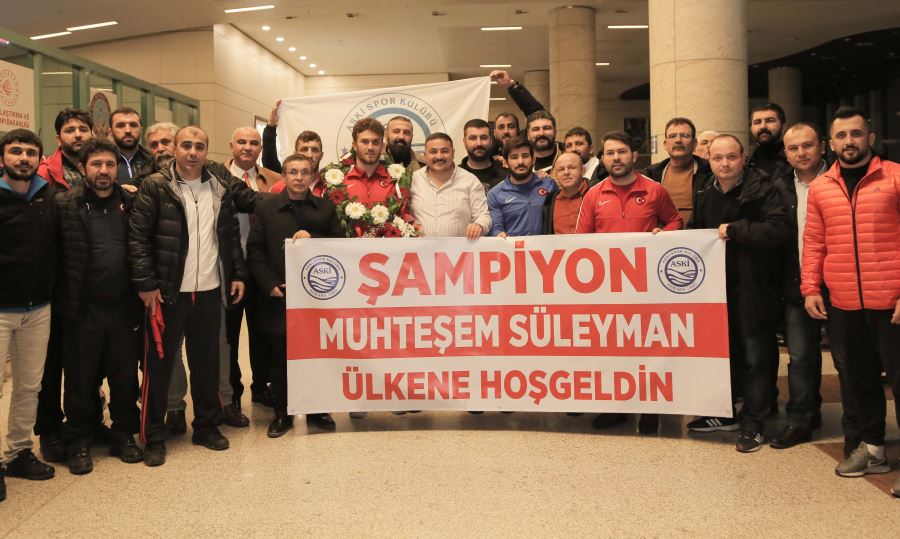 ASKİ’Lİ MİLLİ GÜREŞÇİLER TARİH YAZDI
