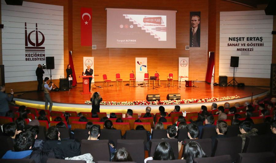 ALTINOK: ÇALIŞMADAN, TERLEMEDEN BAŞARILI OLUNMAZ