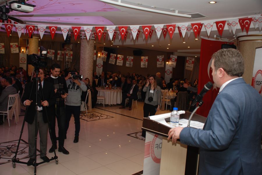 Dostluk ve dayanışma yemeğinde buluştular 