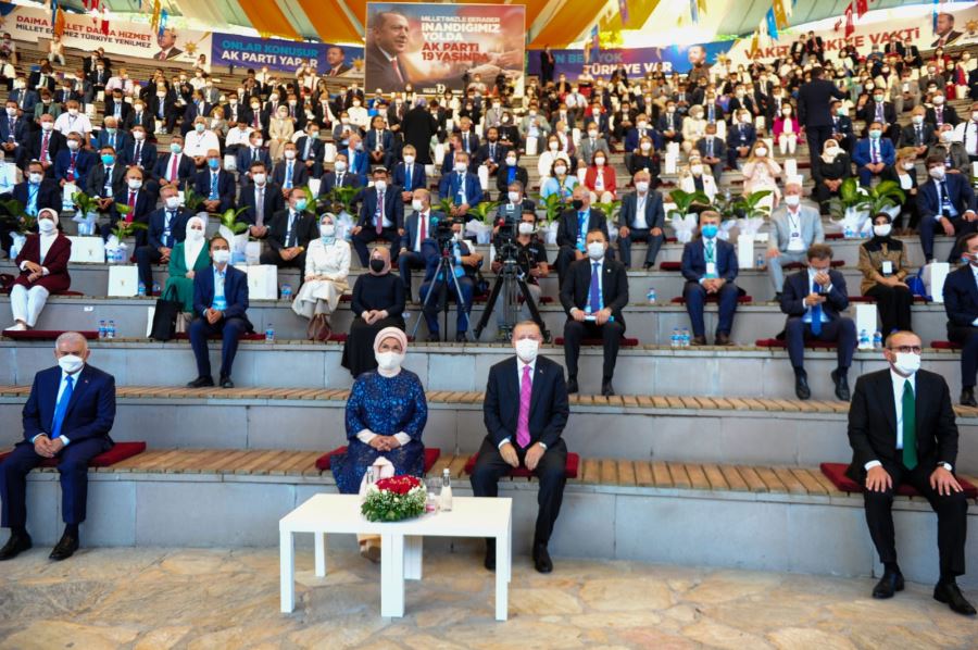 AK Parti’nin 19.Kuruluş Yıl dönümü Mamak’ta kutlandı