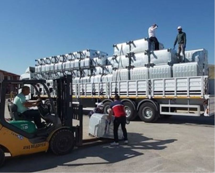 Ayaş Belediyesi 100 Adet Çöp Konteyneri aldı.