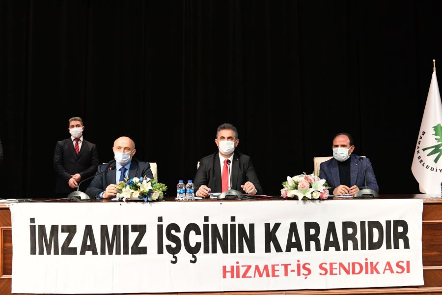 Mamak’ta işçilerin toplu sözleşme sevinci