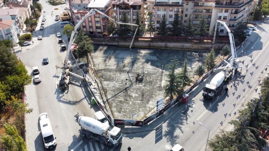 AYVALI GENÇLİK VE KÜLTÜR MERKEZİ’NİN TEMELLERİ ATILDI