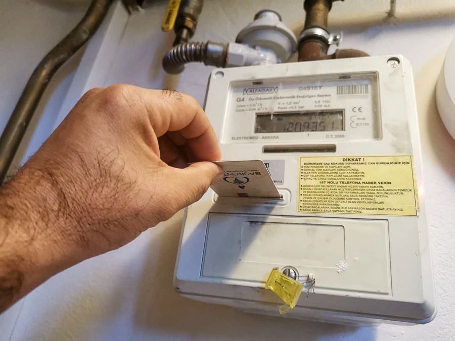 ABB SOSYAL YARDIM ALAN AİLELERE İLK DOĞALGAZ ÖDEMESİNİ YATIRDI