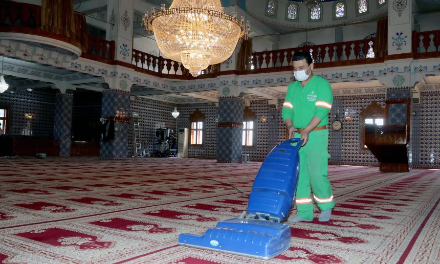 ÇANKAYA’DAN CAMİ TEMİZLİĞİ